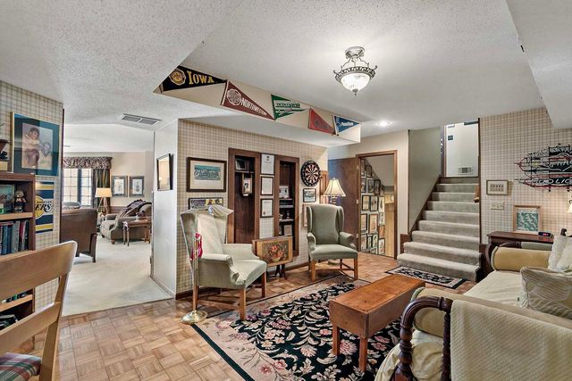 8250 Havelock Court, Apple Valley, MN 55124