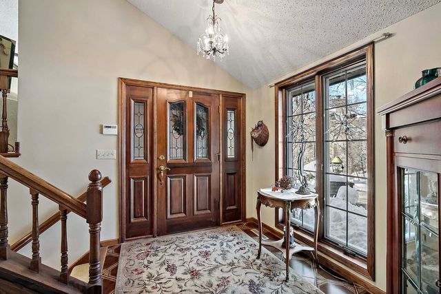 8250 Havelock Court, Apple Valley, MN 55124