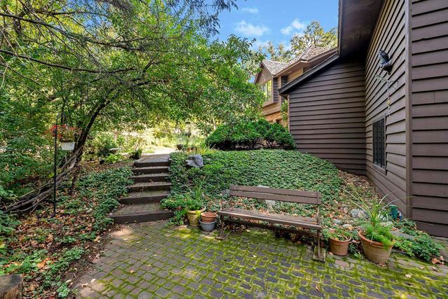 8250 Havelock Court, Apple Valley, MN 55124