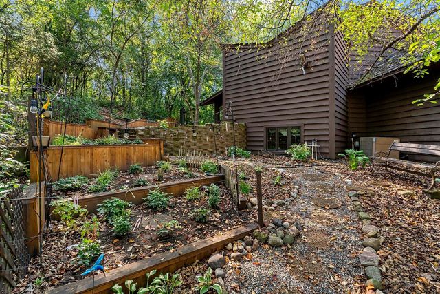 8250 Havelock Court, Apple Valley, MN 55124