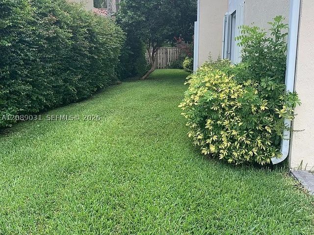 10000 NW 4th St, Plantation, FL 33324