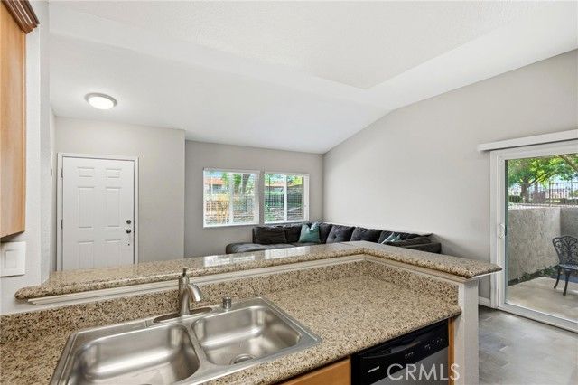 200 E Alessandro 94, Riverside, CA 92508