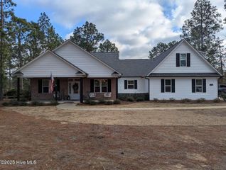 120 E Devonshire Avenue, West End, NC 27376
