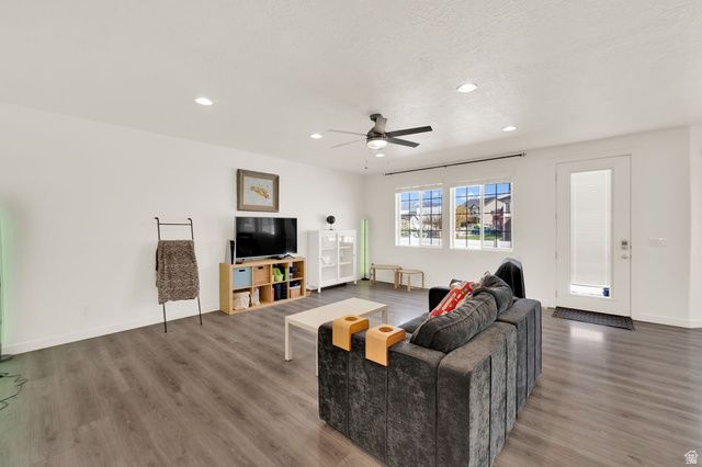 615 S 1400 W, Syracuse, UT 84075