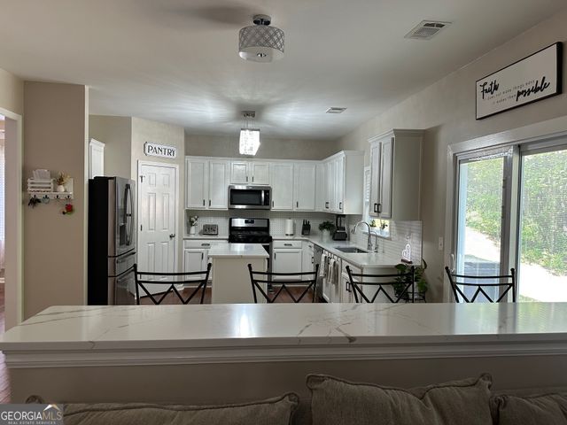 3863 Amberleigh Trace, Gainesville, GA 30507