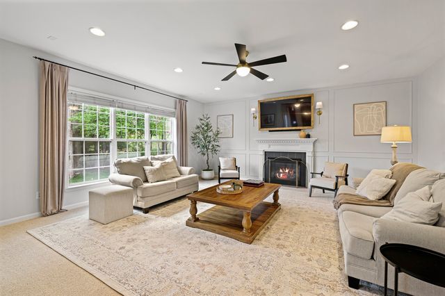 1412 Beech Hollow Ct, Nashville, TN 37211