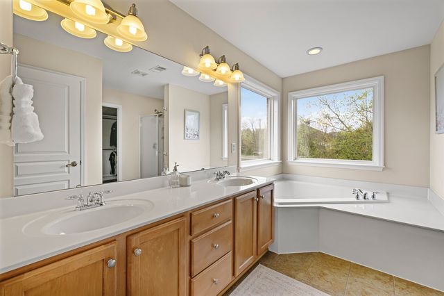 1412 Beech Hollow Ct, Nashville, TN 37211