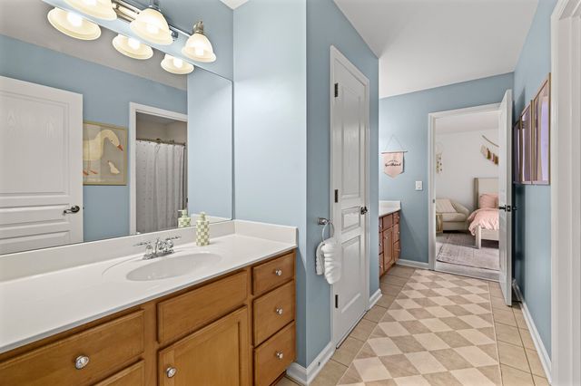 1412 Beech Hollow Ct, Nashville, TN 37211