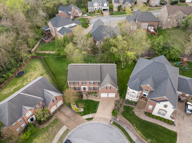 1412 Beech Hollow Ct, Nashville, TN 37211