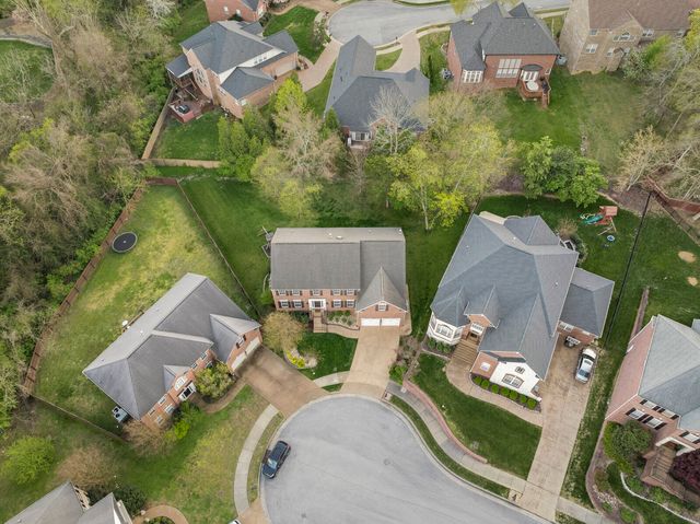 1412 Beech Hollow Ct, Nashville, TN 37211