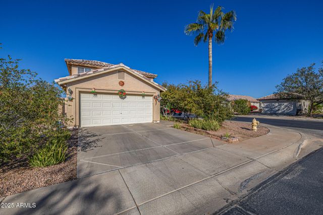 12004 W WINDROSE Drive, El Mirage, AZ 85335