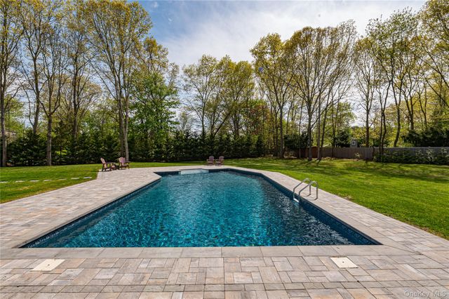 11 Arrowood Drive, Saint James, NY 11780