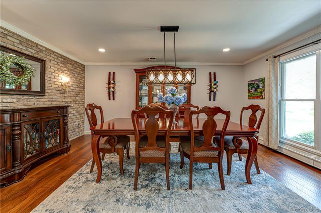 11 Arrowood Drive, Saint James, NY 11780