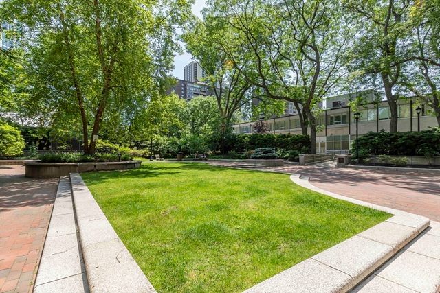 6 Whittier Place 14G, Boston, MA 02114