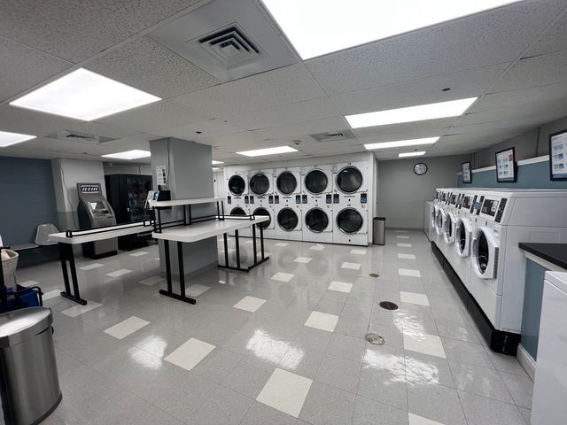 6 Whittier Place 14G, Boston, MA 02114