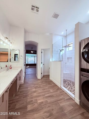 6827 S 39TH Place, Phoenix, AZ 85042