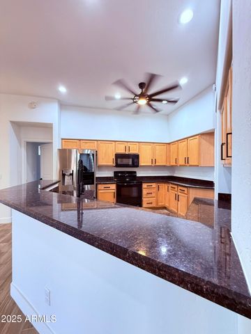 6827 S 39TH Place, Phoenix, AZ 85042