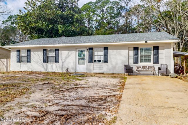 32 Yorkshire Parkway, Gulfport, MS 39503