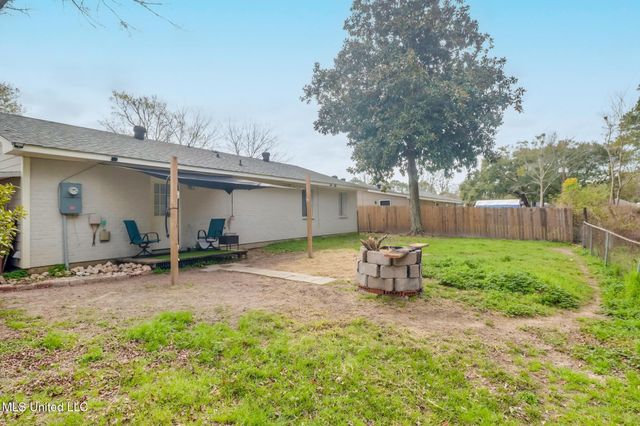 32 Yorkshire Parkway, Gulfport, MS 39503