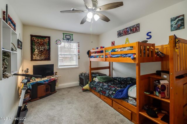 32 Yorkshire Parkway, Gulfport, MS 39503