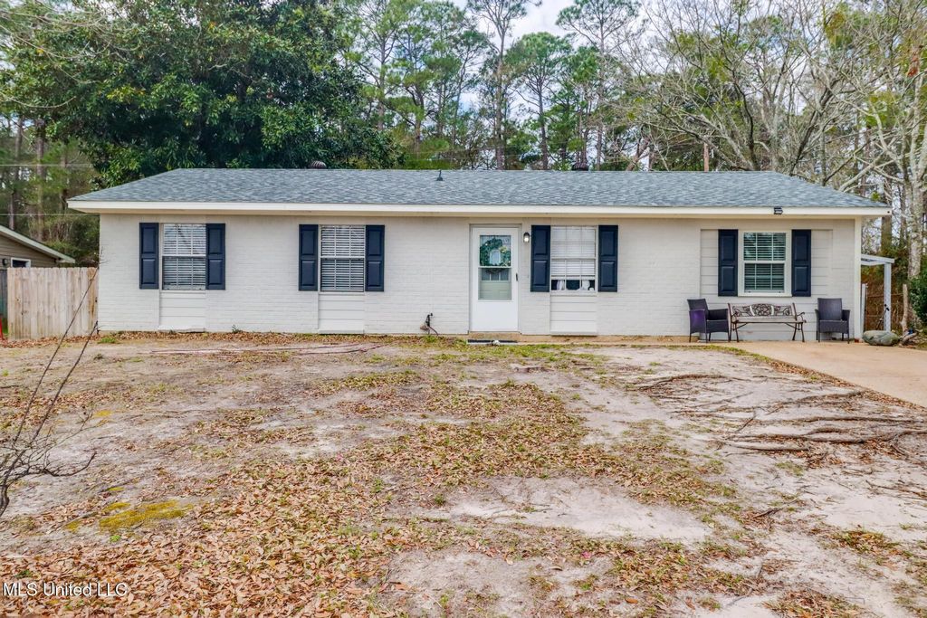 32 Yorkshire Parkway, Gulfport, MS 39503