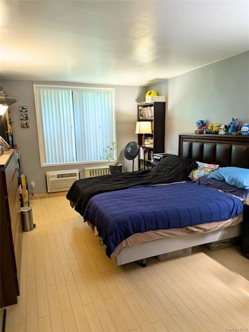 75-24 Bell Blvd. LD, Oakland Gardens, NY 11364