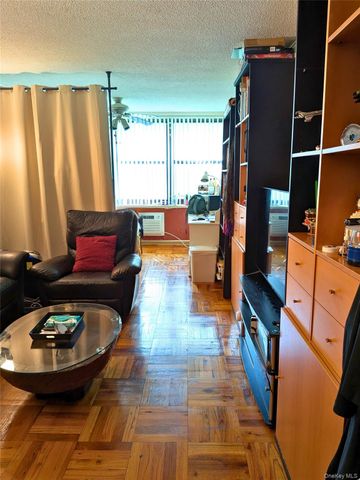 75-24 Bell Blvd. LD, Oakland Gardens, NY 11364