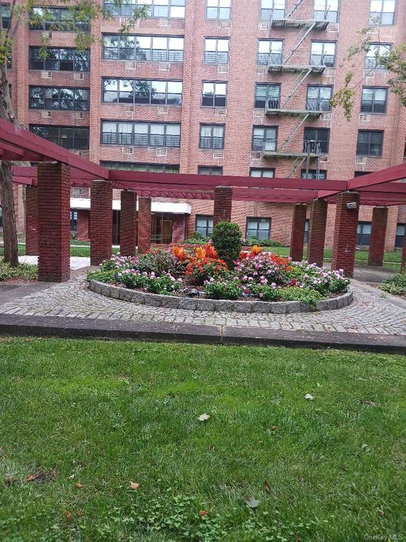 75-24 Bell Blvd. LD, Oakland Gardens, NY 11364