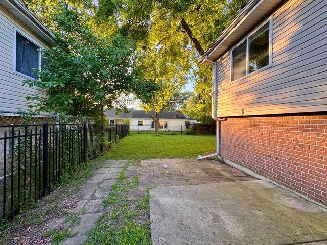 17303 Kedzie Avenue, Hazel Crest, IL 60429
