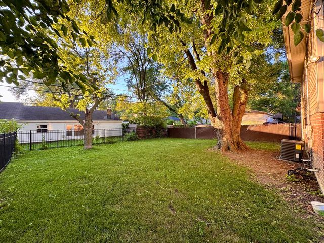 17303 Kedzie Avenue, Hazel Crest, IL 60429