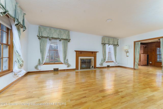 938 Wildwood Drive, East Lansing, MI 48823