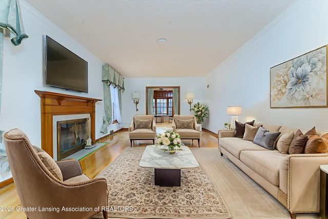 938 Wildwood Drive, East Lansing, MI 48823