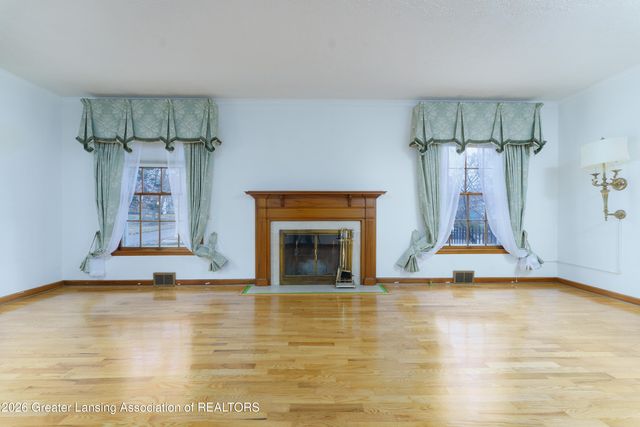 938 Wildwood Drive, East Lansing, MI 48823