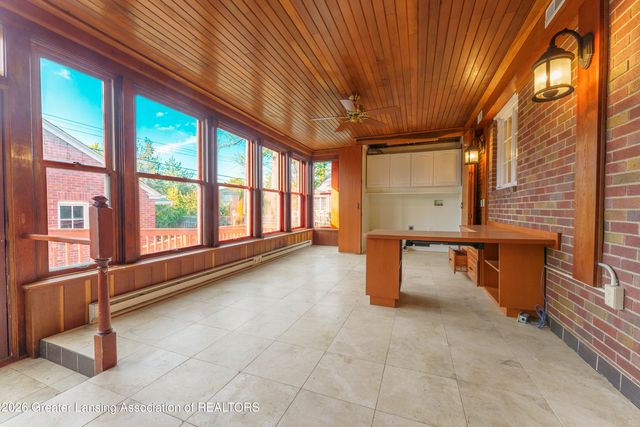 938 Wildwood Drive, East Lansing, MI 48823