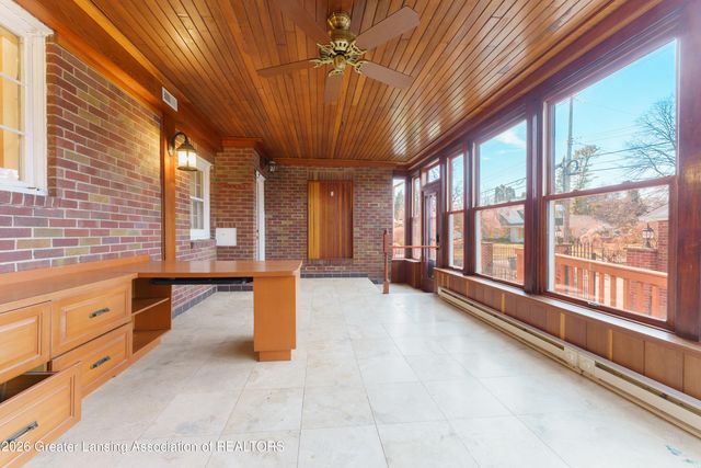 938 Wildwood Drive, East Lansing, MI 48823