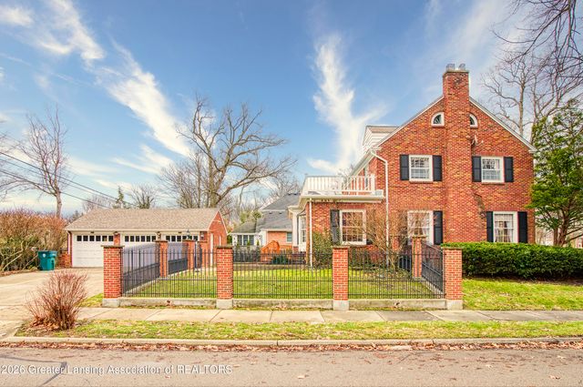 938 Wildwood Drive, East Lansing, MI 48823