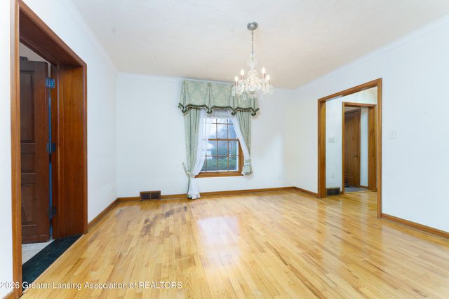 938 Wildwood Drive, East Lansing, MI 48823