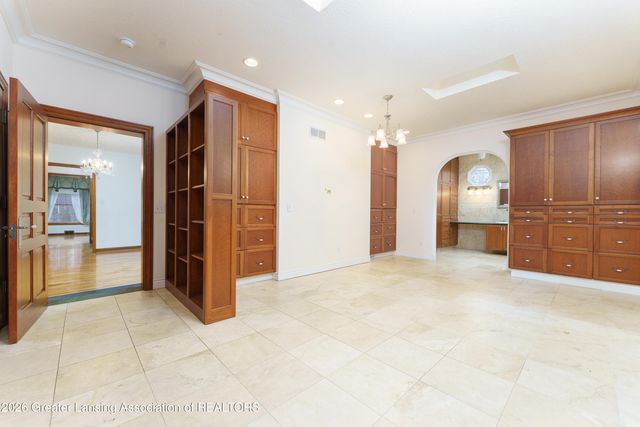 938 Wildwood Drive, East Lansing, MI 48823