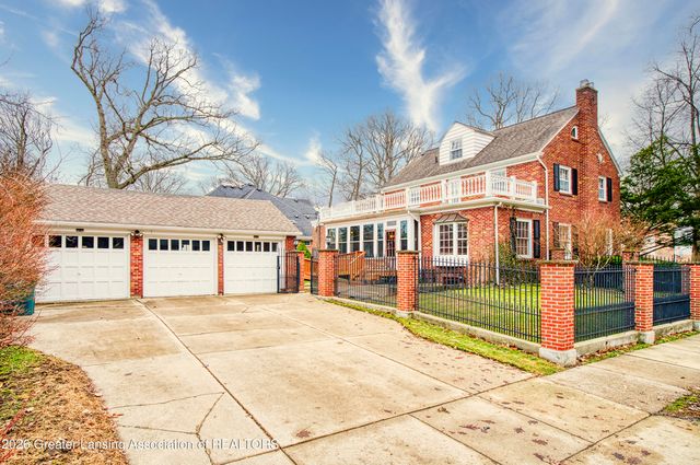 938 Wildwood Drive, East Lansing, MI 48823