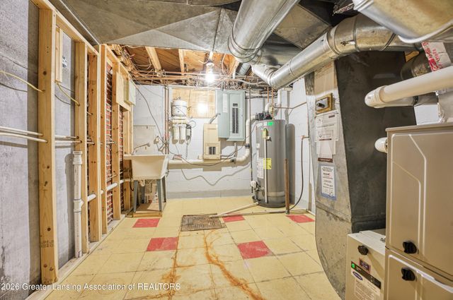 938 Wildwood Drive, East Lansing, MI 48823