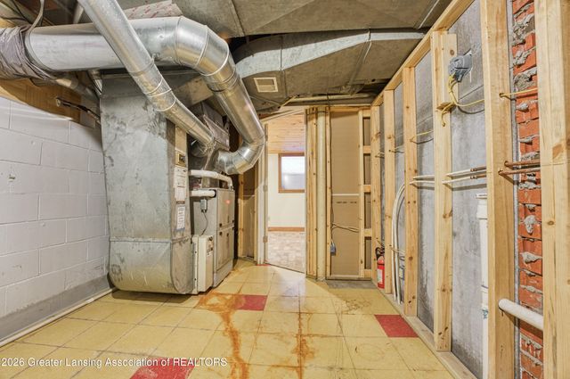 938 Wildwood Drive, East Lansing, MI 48823