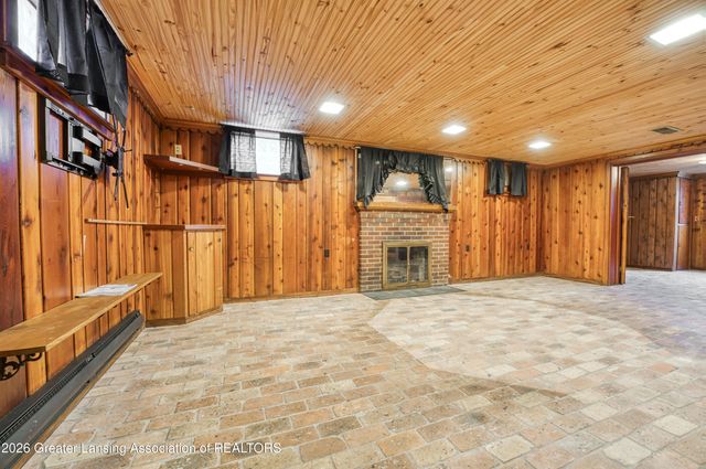 938 Wildwood Drive, East Lansing, MI 48823