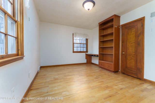 938 Wildwood Drive, East Lansing, MI 48823