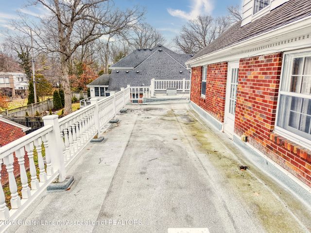 938 Wildwood Drive, East Lansing, MI 48823