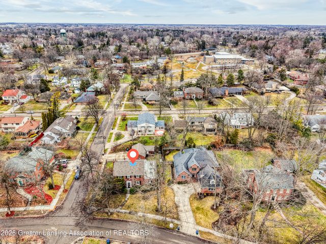 938 Wildwood Drive, East Lansing, MI 48823