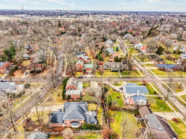 938 Wildwood Drive, East Lansing, MI 48823