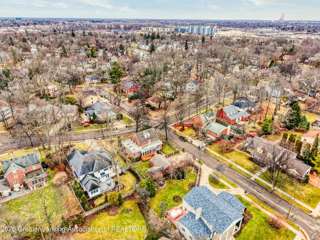 938 Wildwood Drive, East Lansing, MI 48823