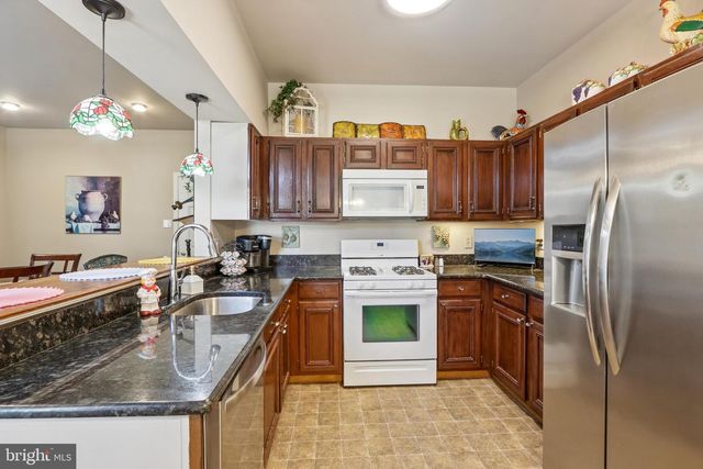 421 DARTMOOR RD, Schwenksville, PA 19473