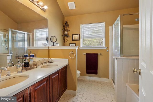 421 DARTMOOR RD, Schwenksville, PA 19473