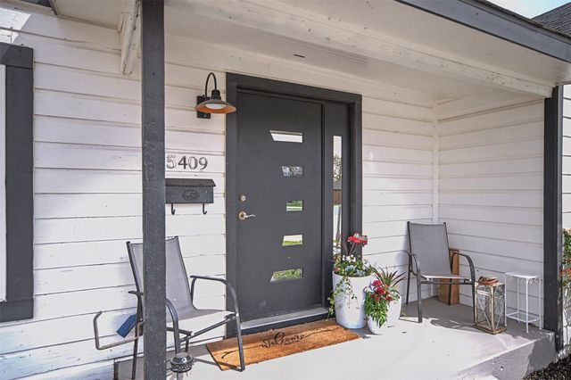 5409 Sun Valley Drive, Fort Worth, TX 76119